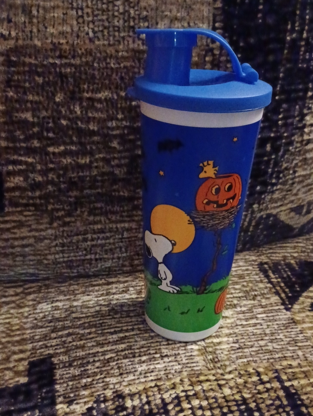 4/$60 New Blue Halloween Peanuts Tupperware Travel Cup with Flip Lid - 16 oz.